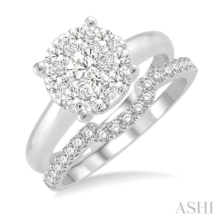 Round Shape Lovebright Diamond Wedding Set