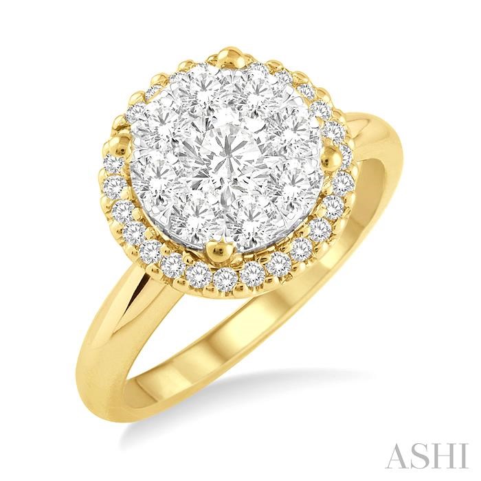 ROUND SHAPE HALO LOVEBRIGHT ESSENTIAL DIAMOND ENGAGEMENT RING