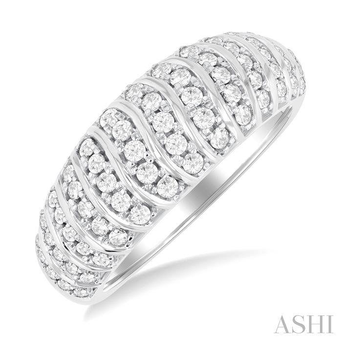 Ribbed Diamond Fashion Band