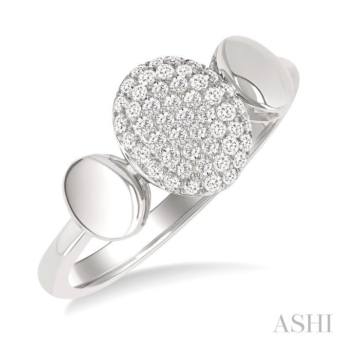 Pave-Set Oval Shape Diamond Fashion Ring