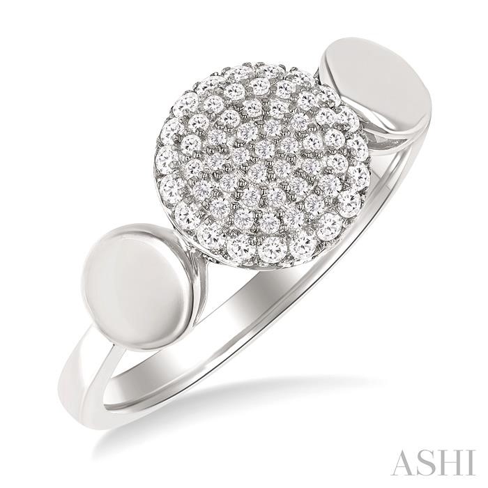 Pave-Set Round Shape Diamond Fashion Ring