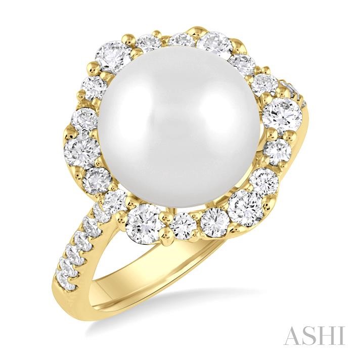 Pearl & Halo Diamond Fashion Ring