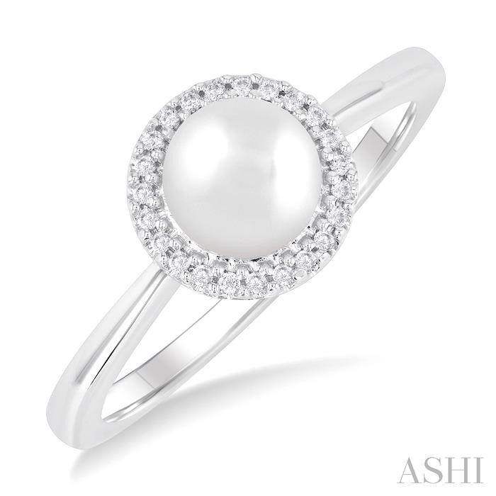 Pearl & Petite Halo Diamond Fashion Ring