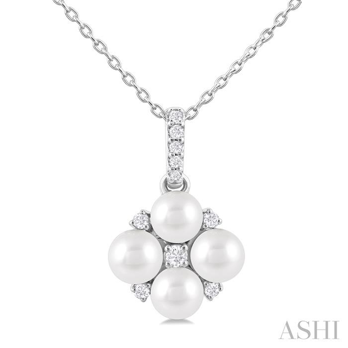 PEARL & DIAMOND FASHION PENDANT