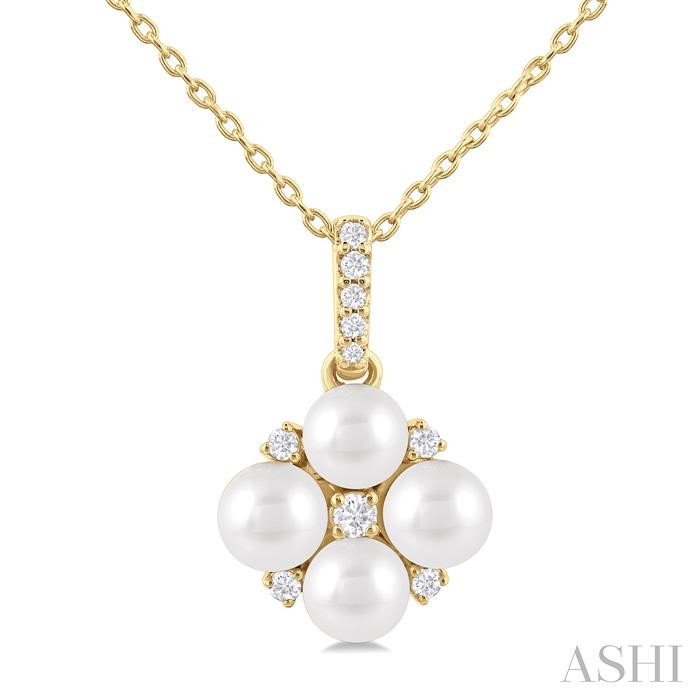 PEARL & DIAMOND FASHION PENDANT