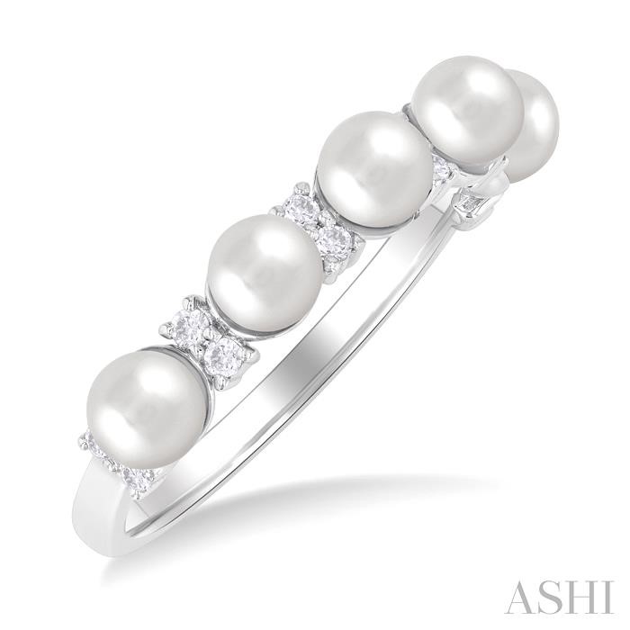 Pearl & Diamond Fashion Ring