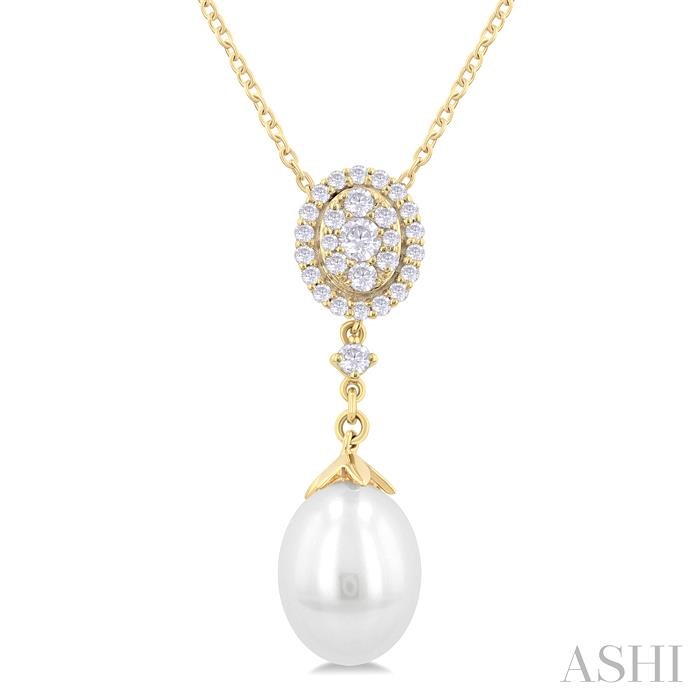 OVAL SHAPE PEARL & HALO DIAMOND FASHION PENDANT