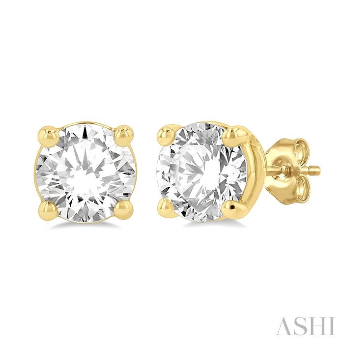 Round Shape Diamond Stud Earrings