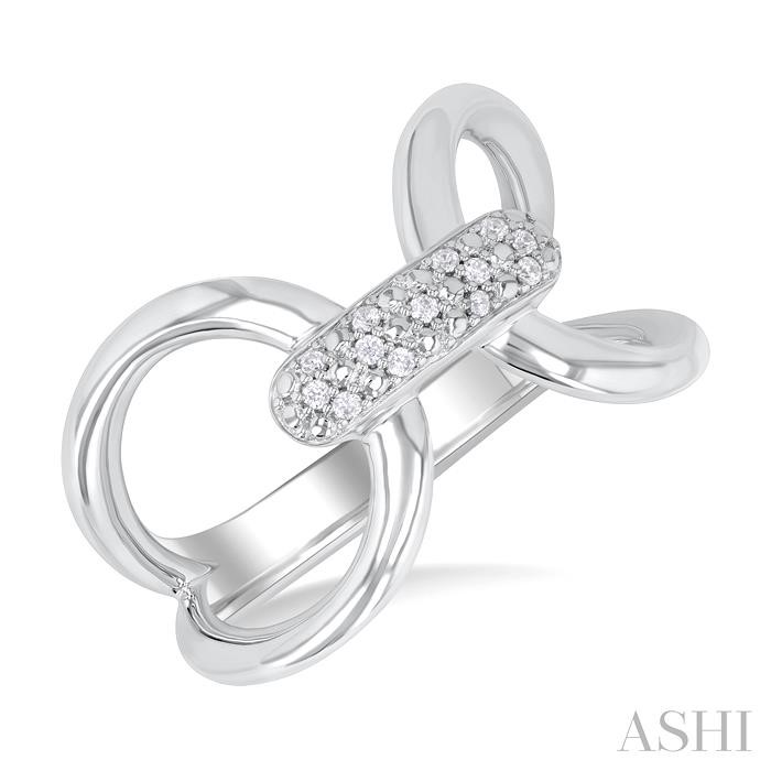 SILVER BOLD DIAMOND FASHION RING