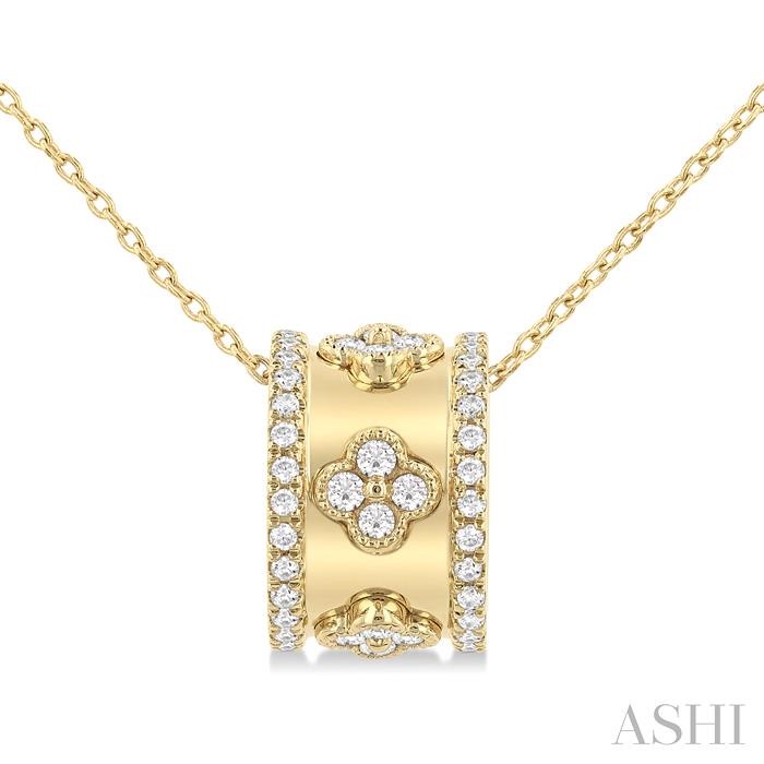 Clover Shape Diamond Fashion Pendant