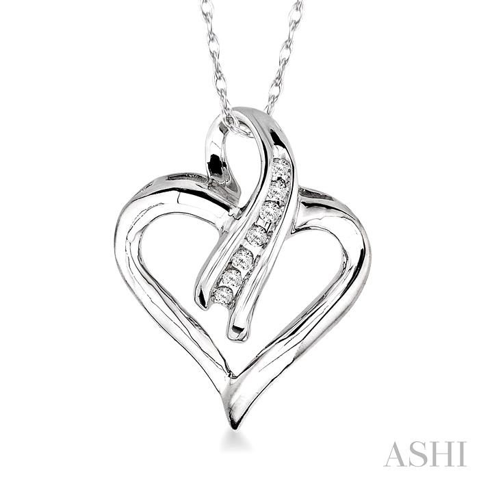 HEART SHAPE JOURNEY DIAMOND FASHION PENDANT