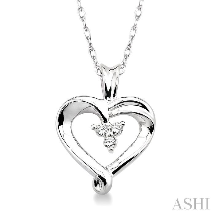 HEART SHAPE DIAMOND FASHION PENDANT