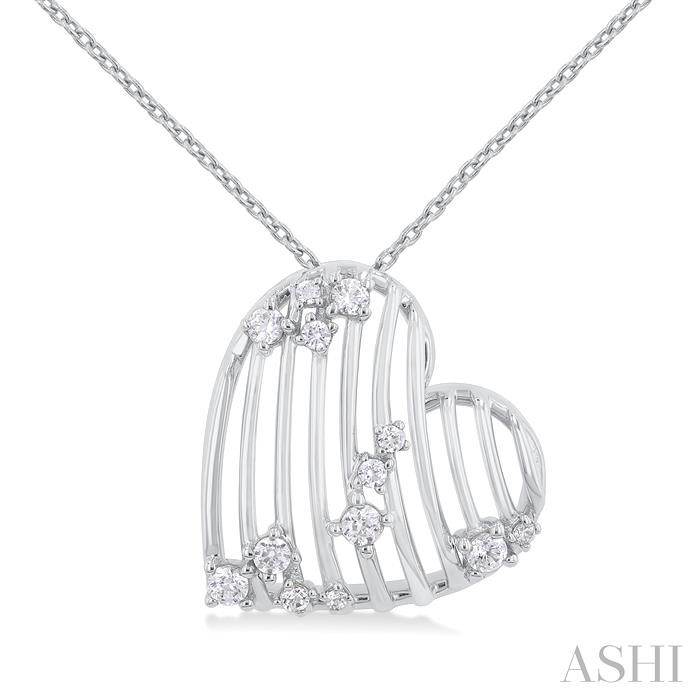 HEART SHAPE RIDGED DIAMOND PENDANT