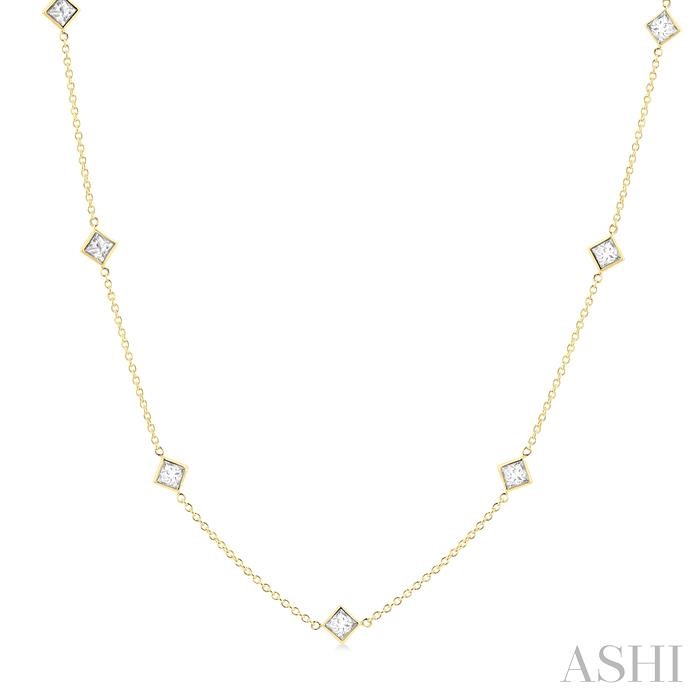 PRINCESS SHAPE DIAMOND STATION NECKLACE